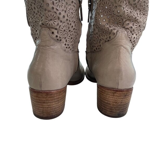Via Maestra Vintage Womens Boots Size 39 Beige Perforated Leather Made In Italy - Picture 4 of 16